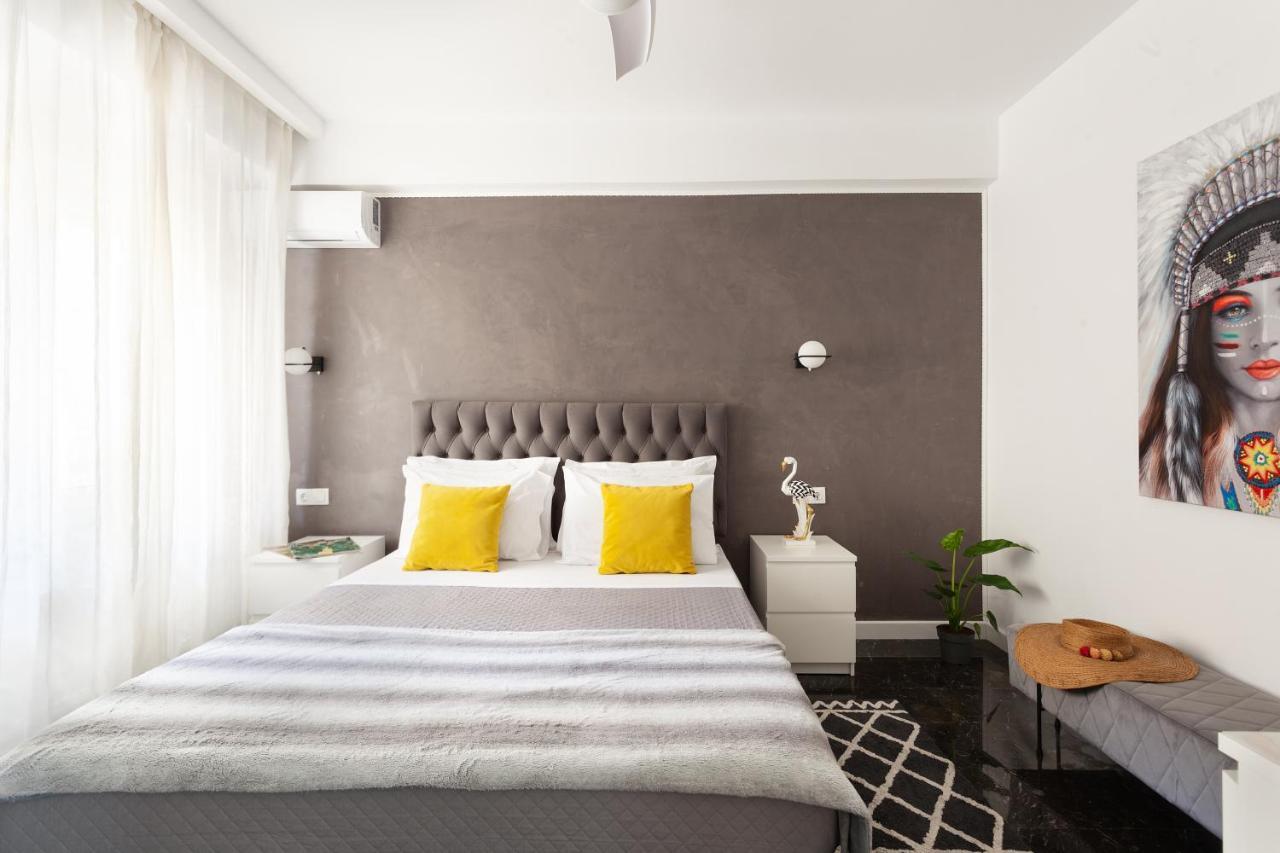 Seaside Apartment By Flisvos Marina Atenas Exterior foto
